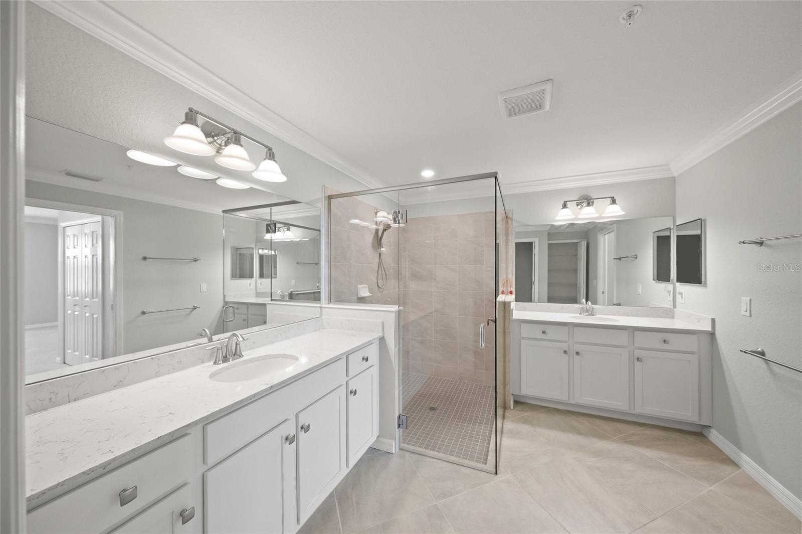 10805 TARFLOWER DR #102, VENICE, FL — photo 22