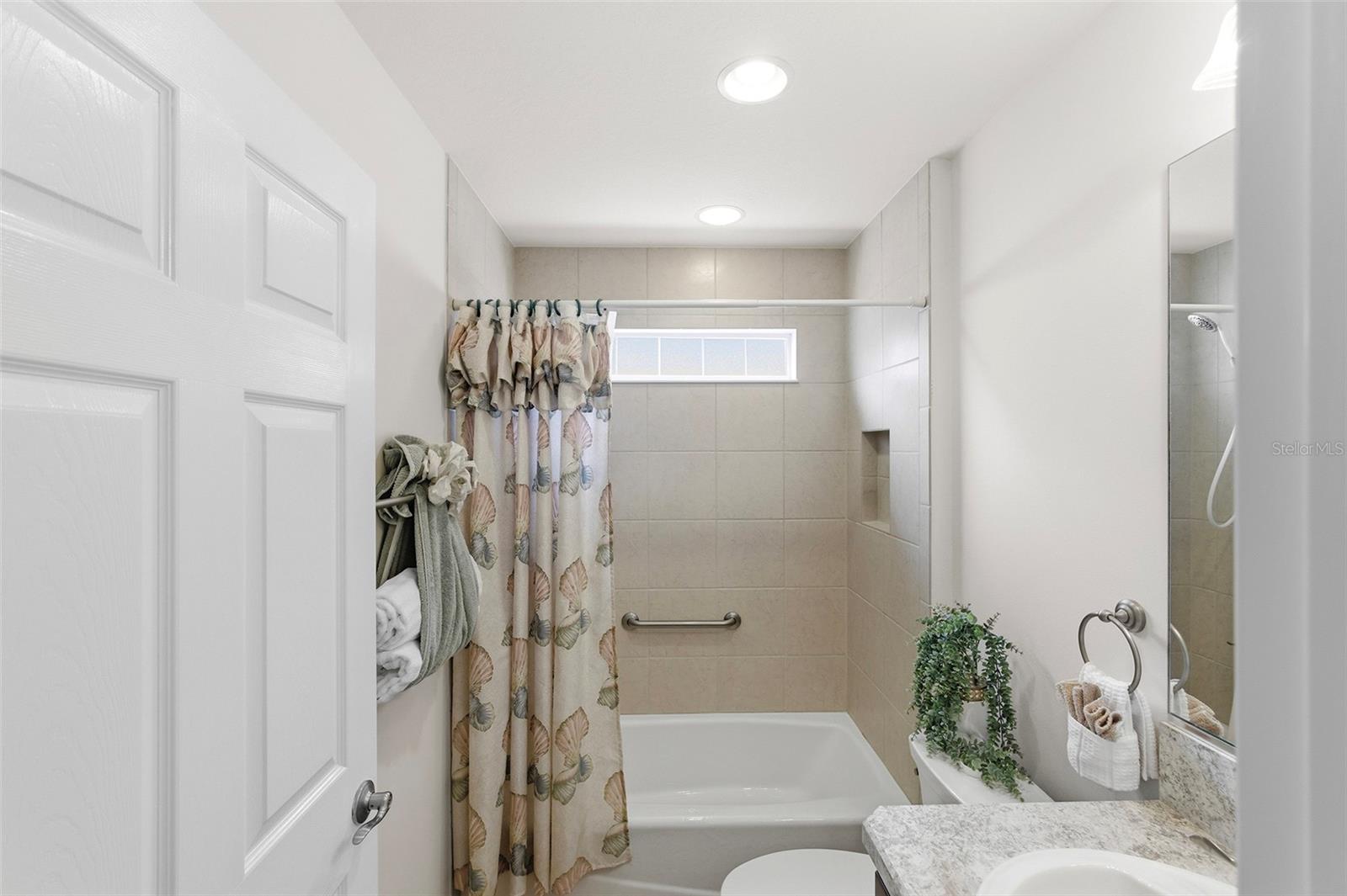 3258 HOLLEY TER, THE VILLAGES, FL — photo 40