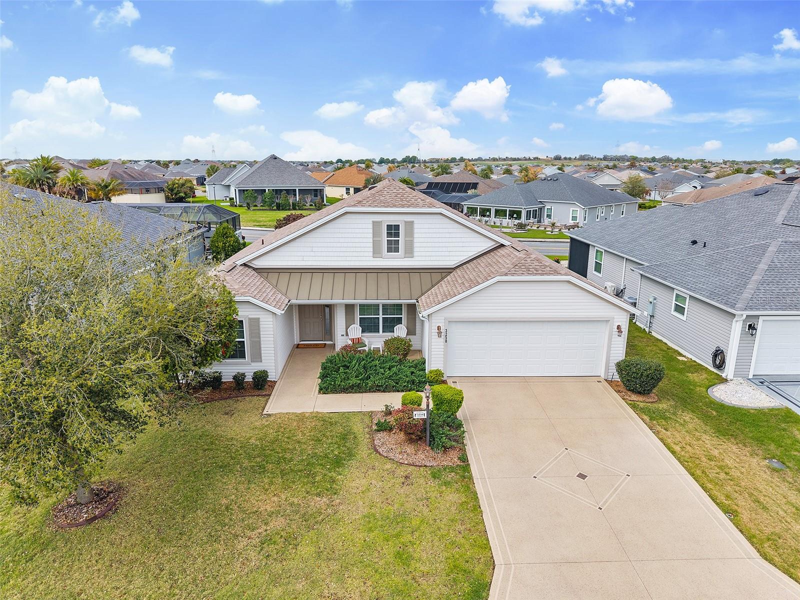 3258 HOLLEY TER, THE VILLAGES, FL — photo 65