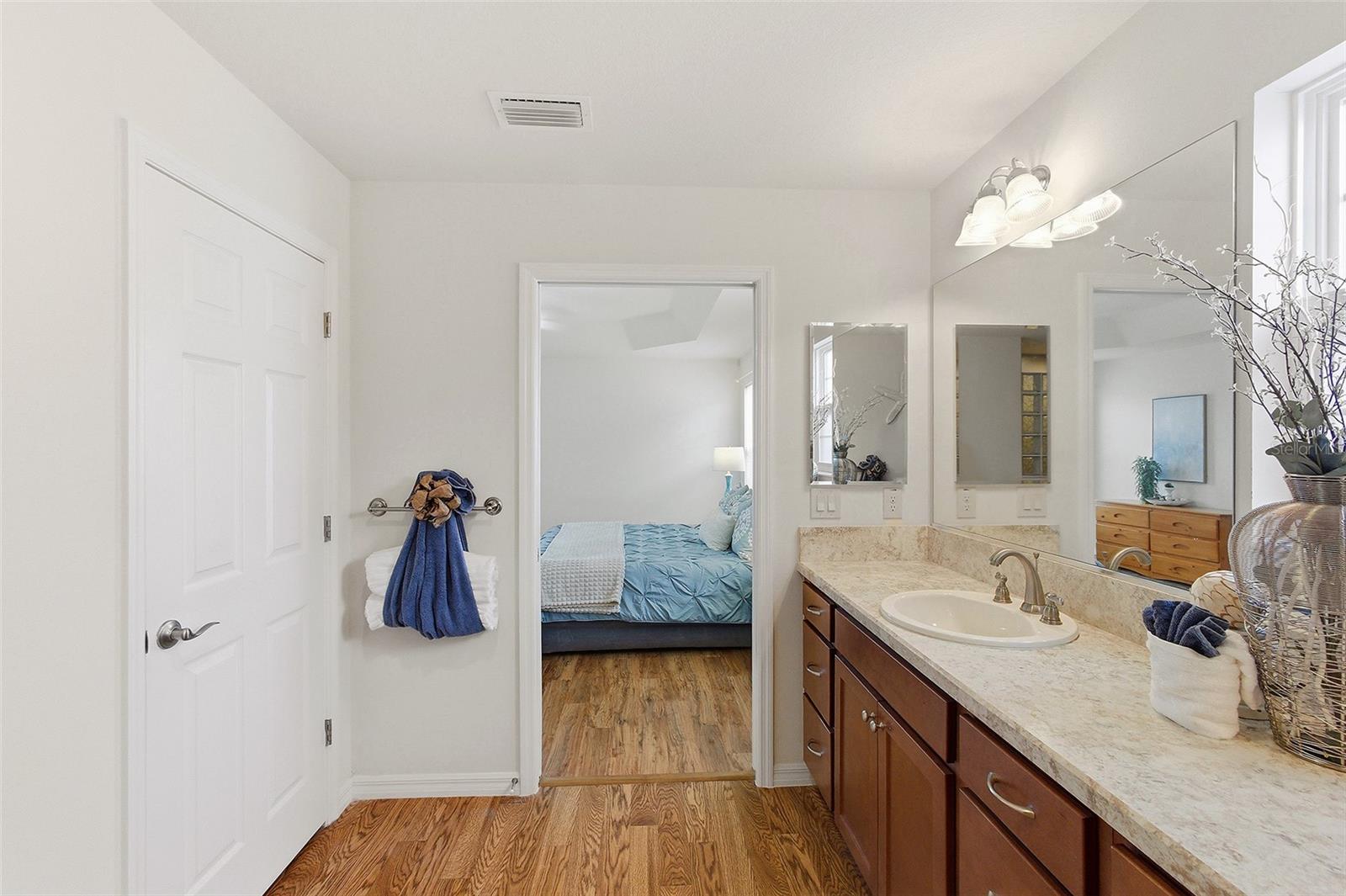 3258 HOLLEY TER, THE VILLAGES, FL — photo 31