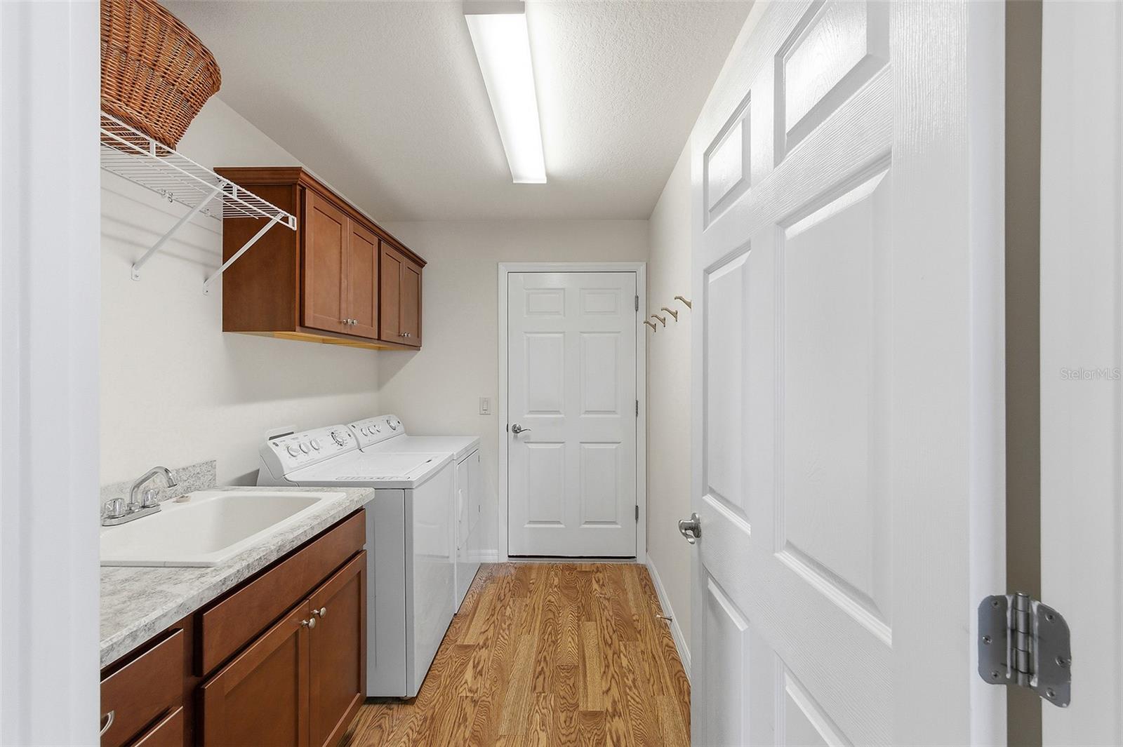 3258 HOLLEY TER, THE VILLAGES, FL — photo 36