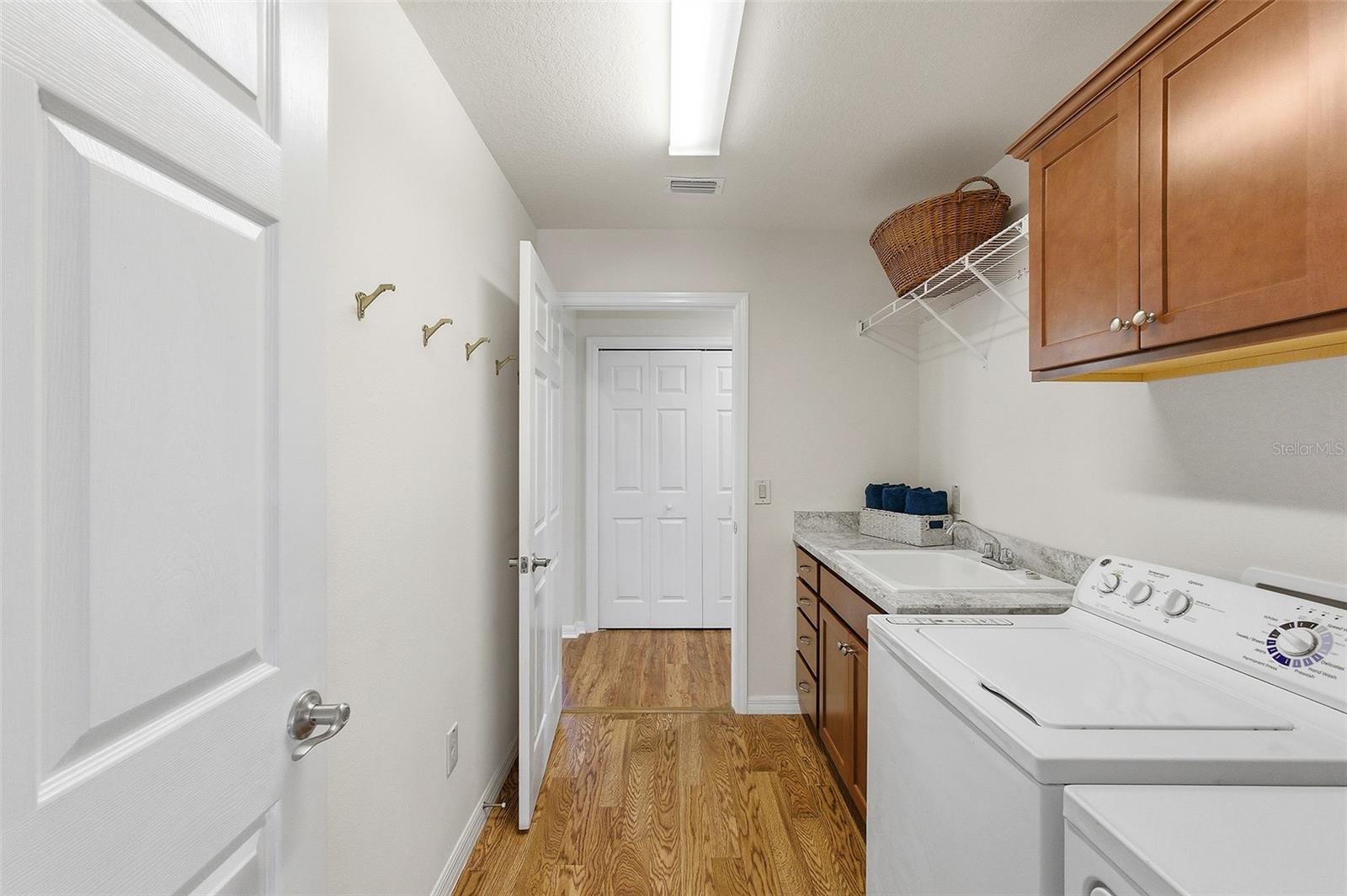 3258 HOLLEY TER, THE VILLAGES, FL — photo 39