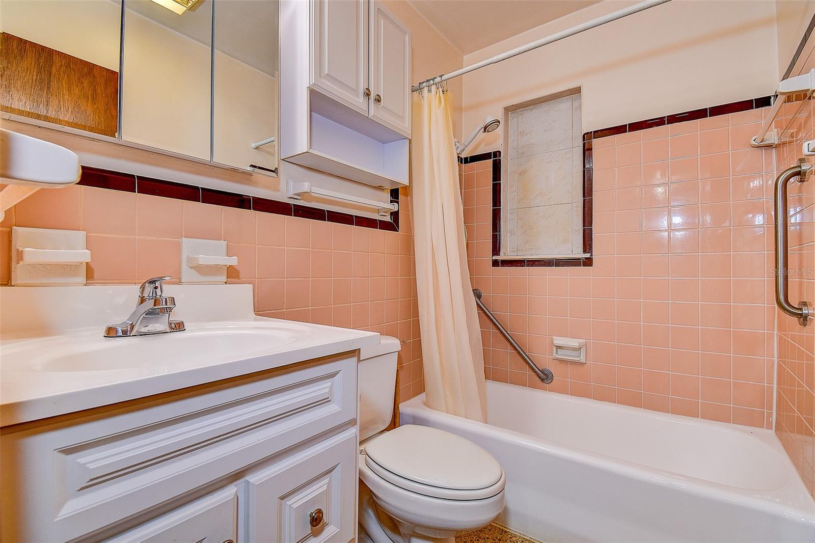 2518 40TH AVE N, ST PETERSBURG, FL — photo 18