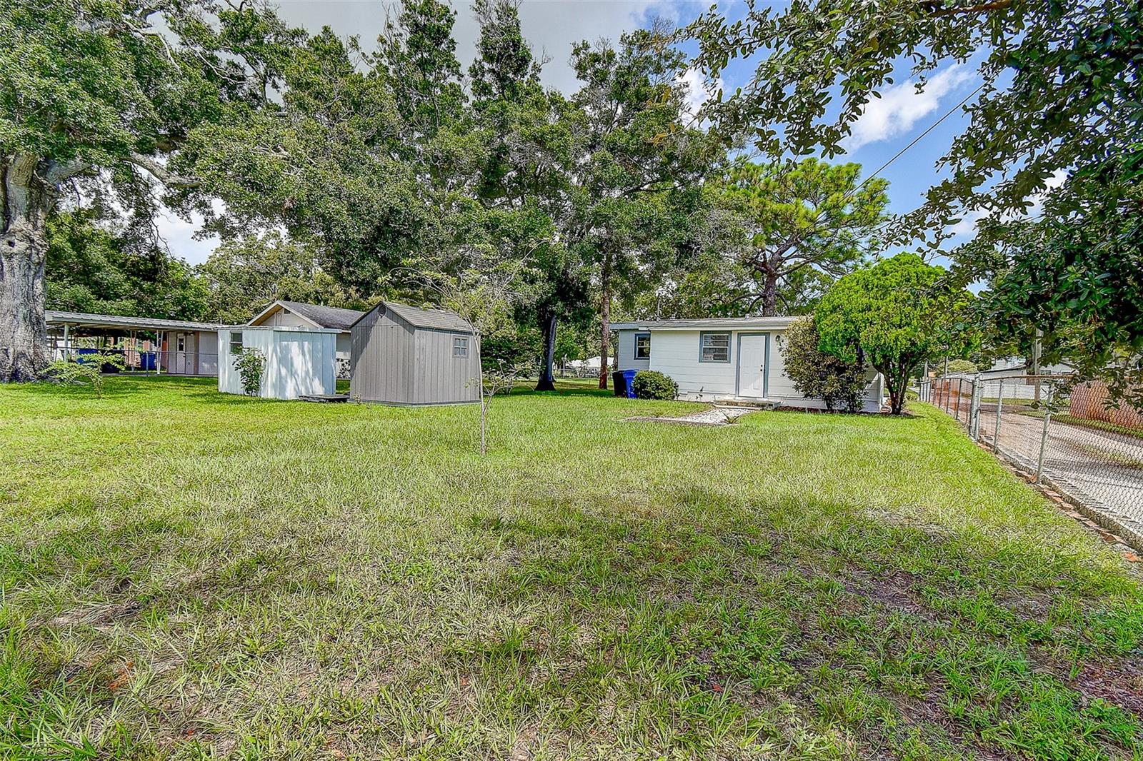 2518 40TH AVE N, ST PETERSBURG, FL — photo 44
