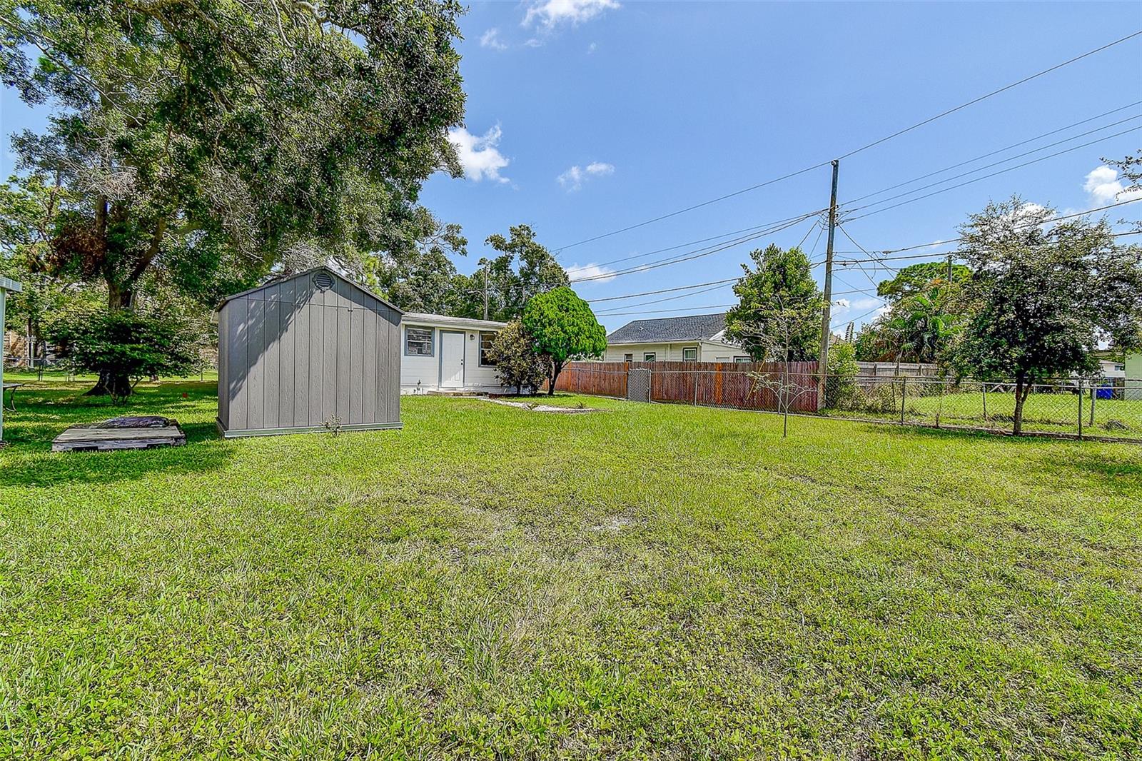 2518 40TH AVE N, ST PETERSBURG, FL — photo 48