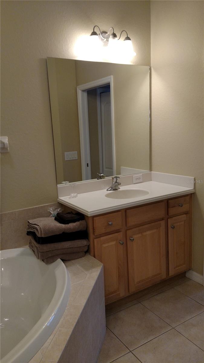11581 DANCING RIVER DR, VENICE, FL — photo 14
