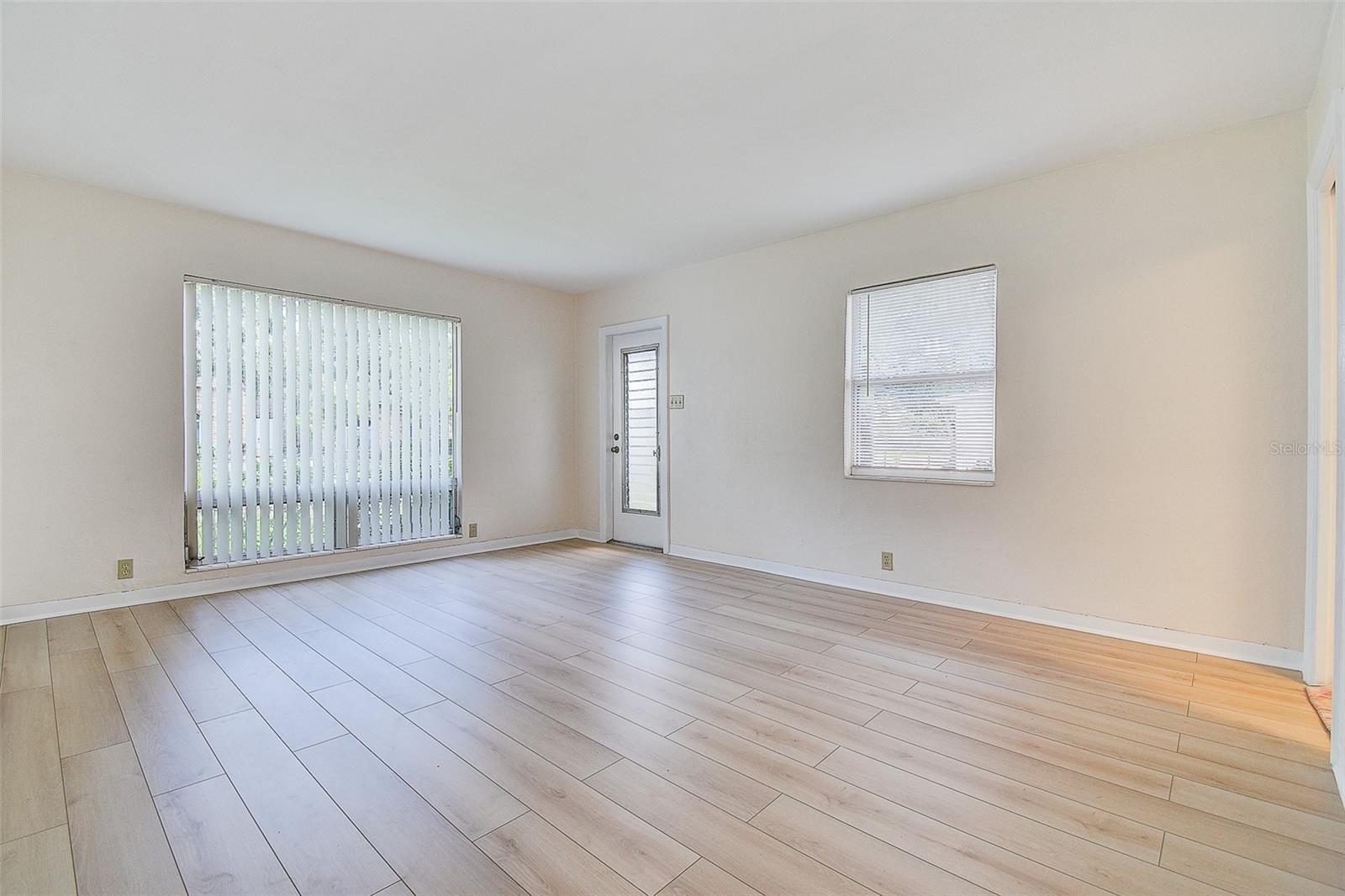 2534 40TH AVE N, ST PETERSBURG, FL — photo 32