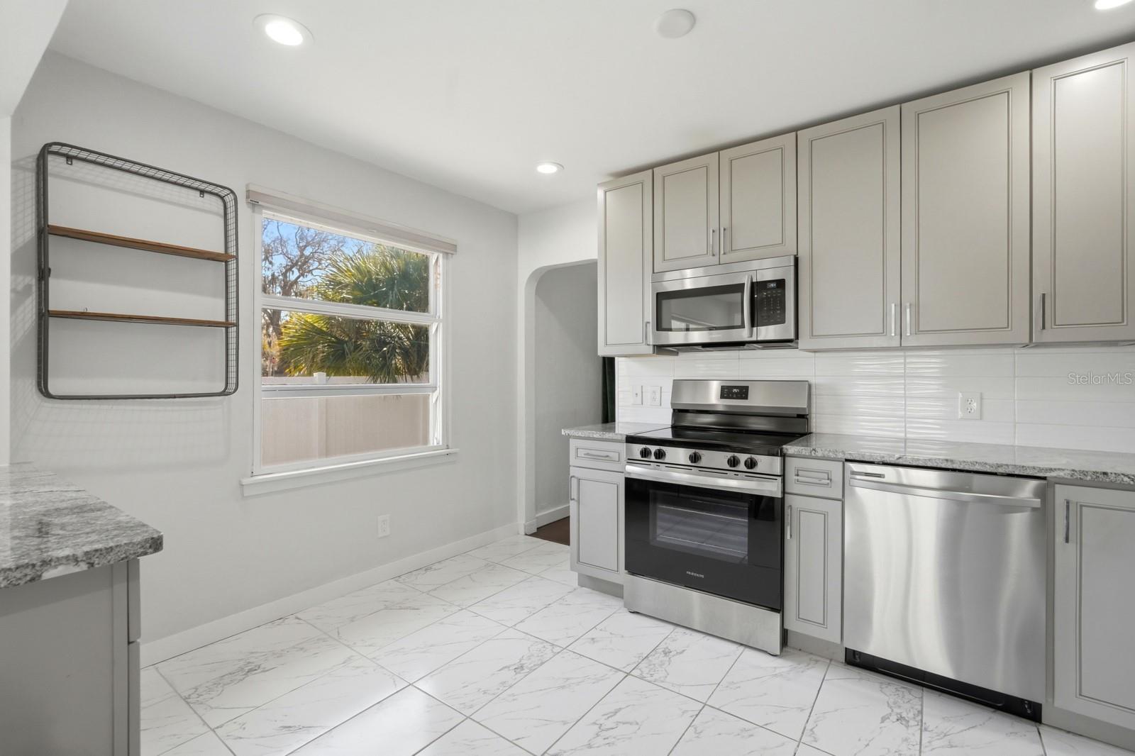 231 N RIDGEWOOD AVE, ORMOND BEACH, FL — photo 17