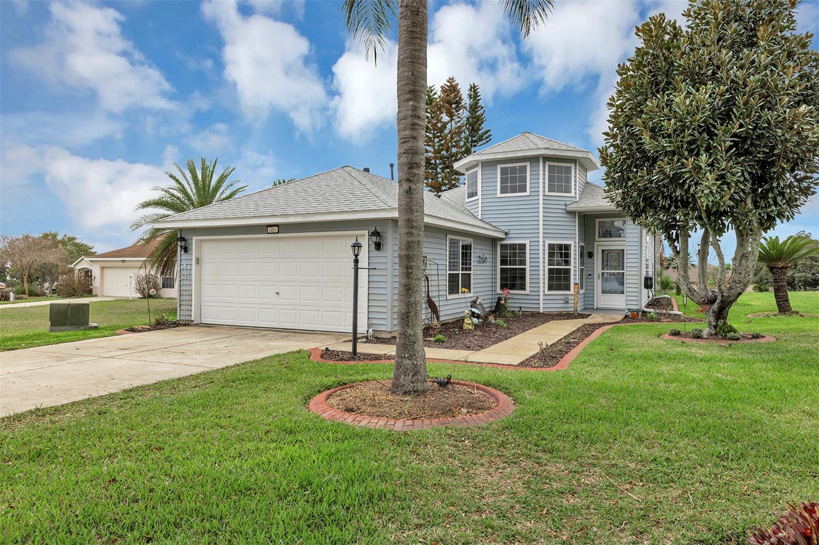 5481 BOUNTY CIR, TAVARES, FL