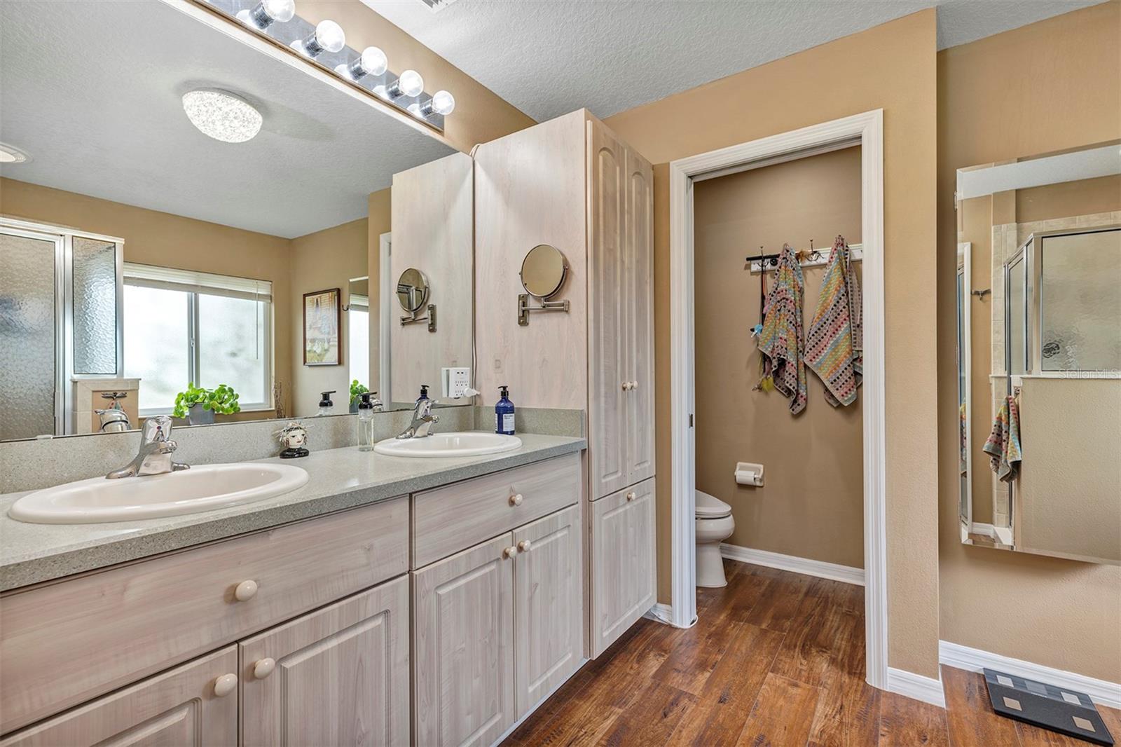 5481 BOUNTY CIR, TAVARES, FL — photo 43