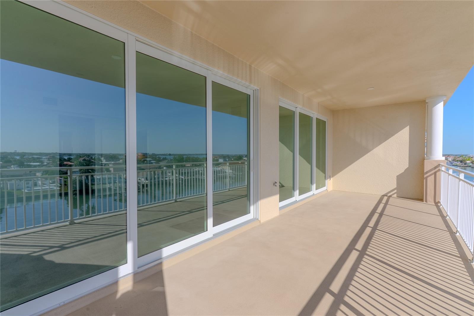 125 ISLAND WAY #503, CLEARWATER BEACH, FL — photo 22