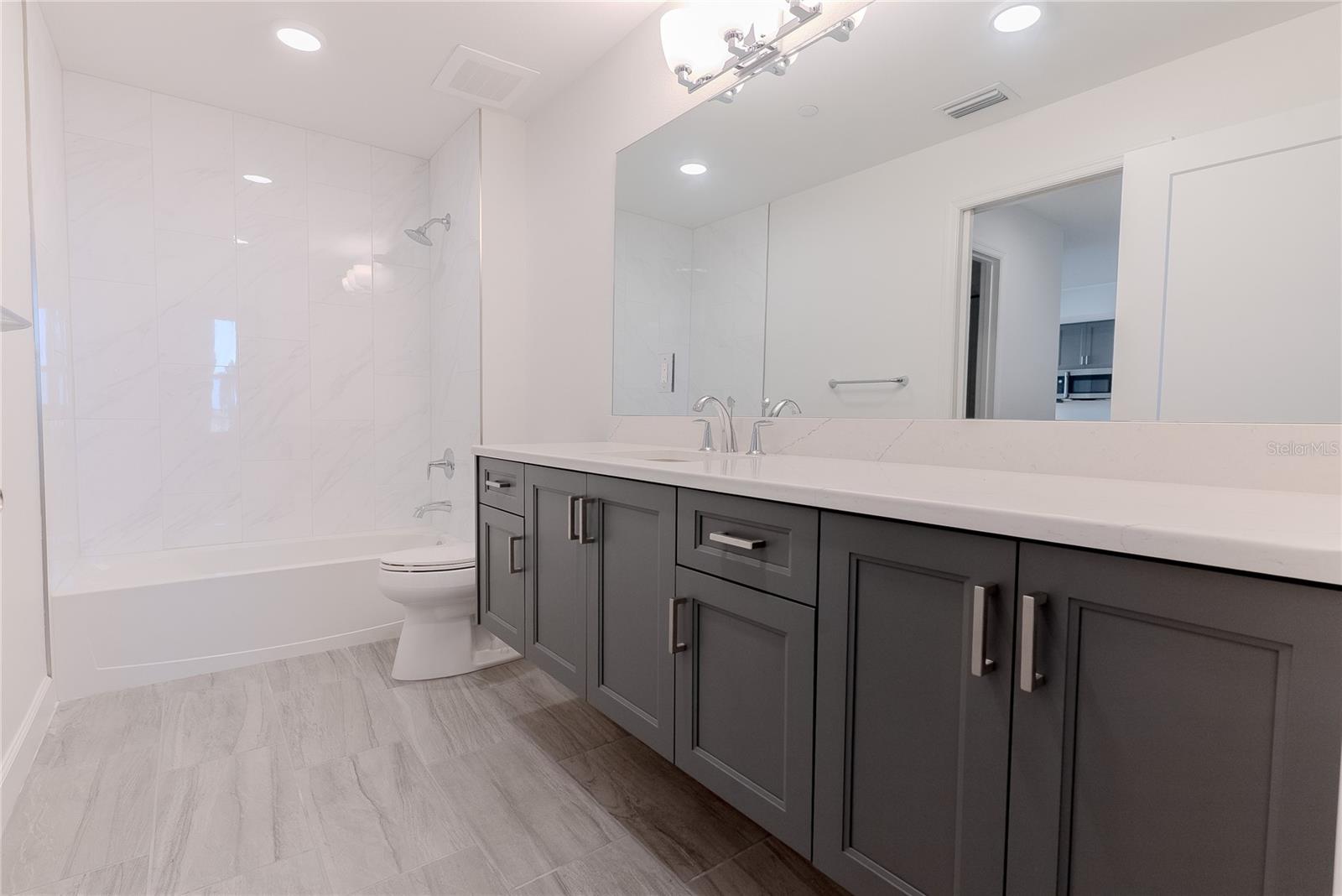 125 ISLAND WAY #503, CLEARWATER BEACH, FL — photo 38