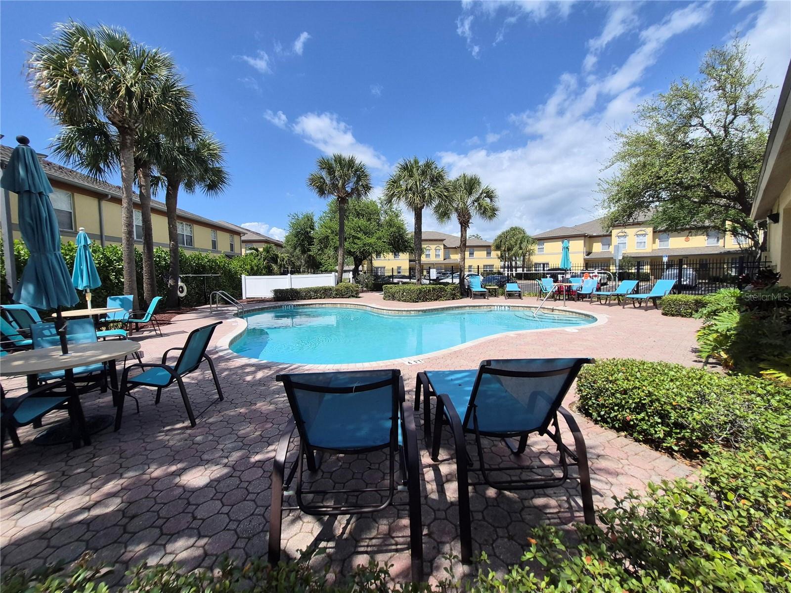 3845 ISLAND WAY, ST PETERSBURG, FL — photo 26