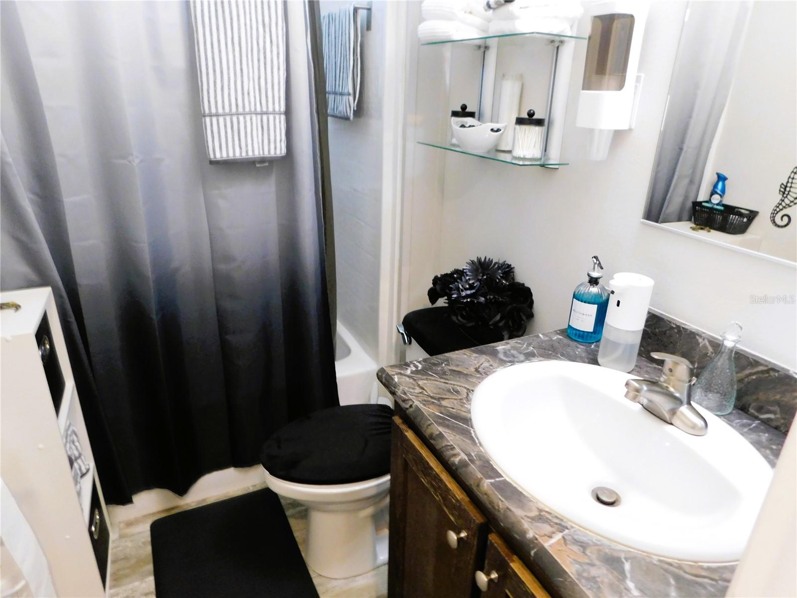 39143 HILLCREST DR, ZEPHYRHILLS, FL — photo 19