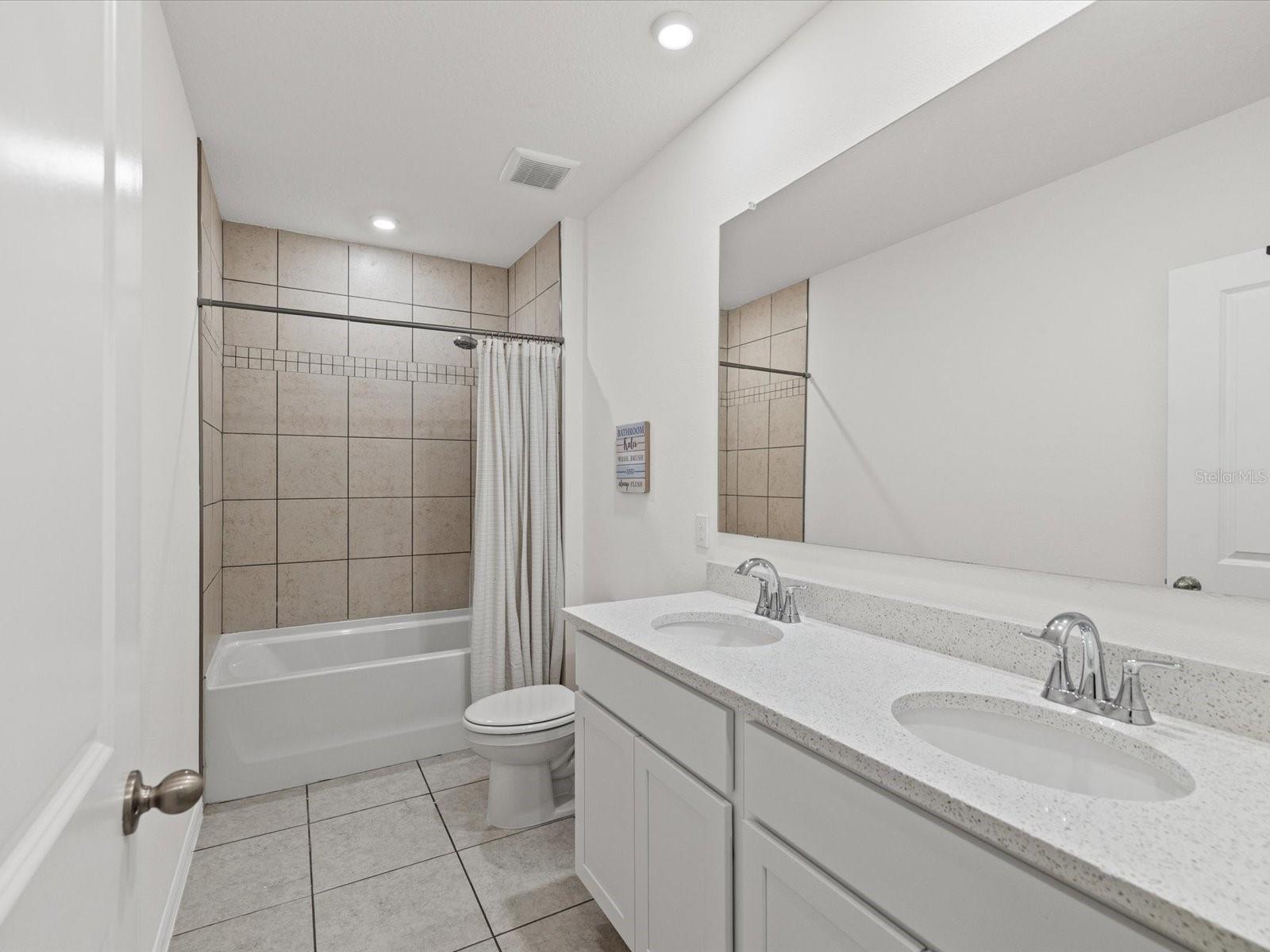 16334 FROST BIRD RD, WEEKI WACHEE, FL — photo 14