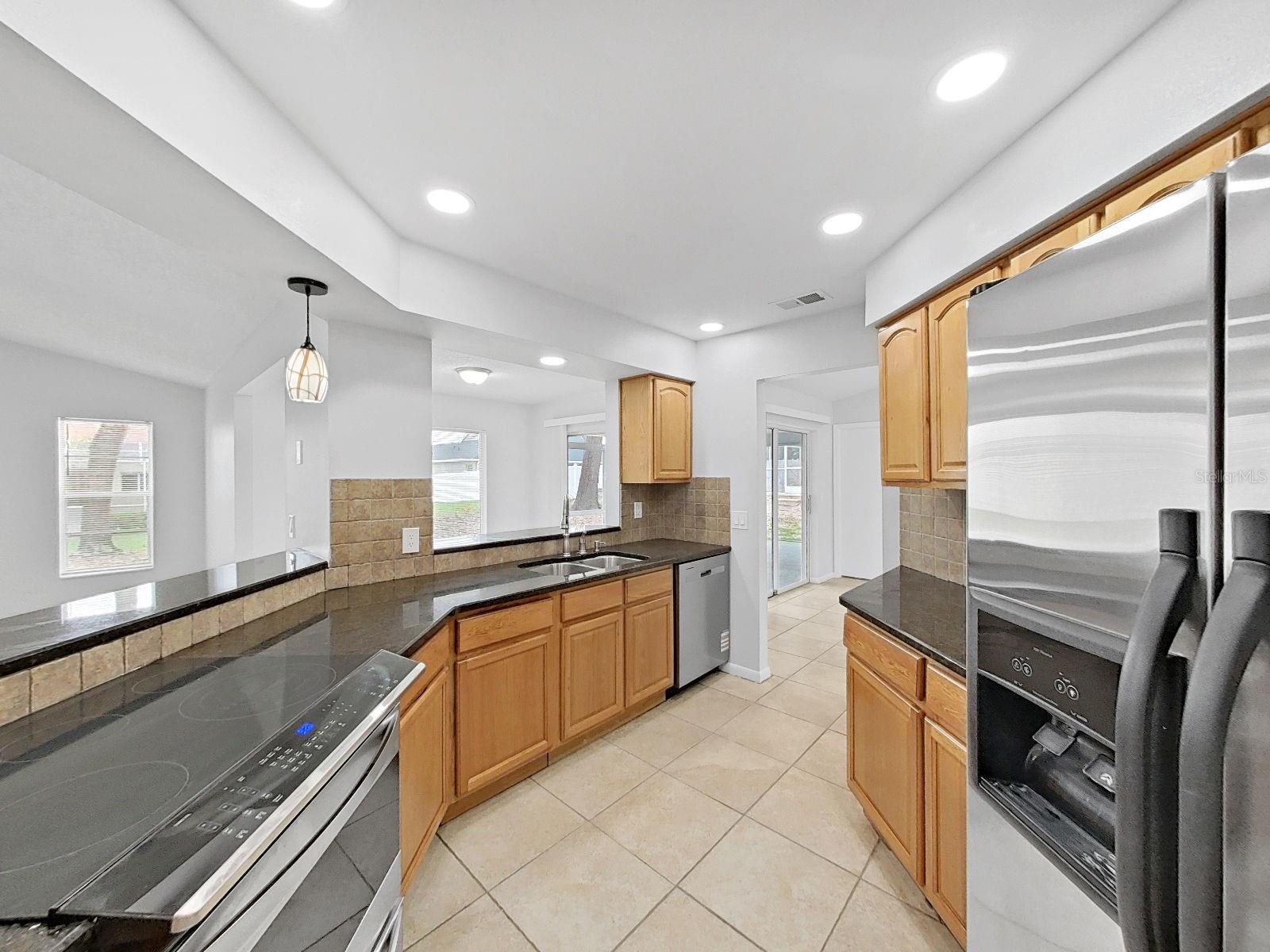 10452 FORDHAM ST, SPRING HILL, FL — photo 24