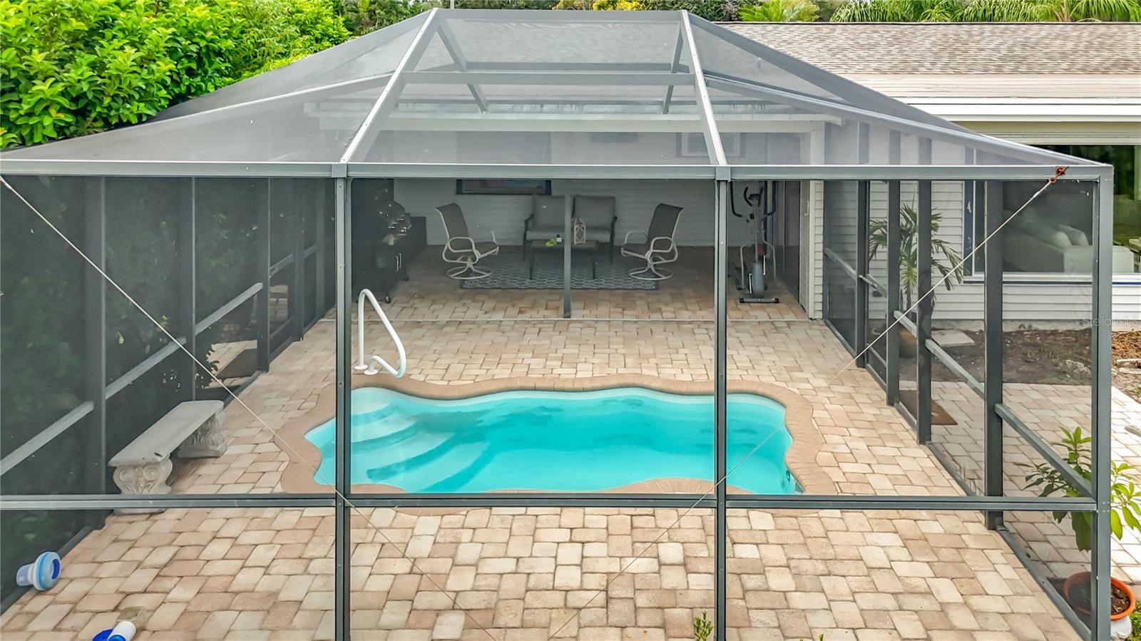 2071 BUTTERNUT CIR E, CLEARWATER, FL — photo 65