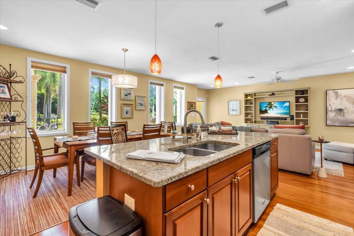1685 LAUREL ST #4, SARASOTA, FL — photo 11