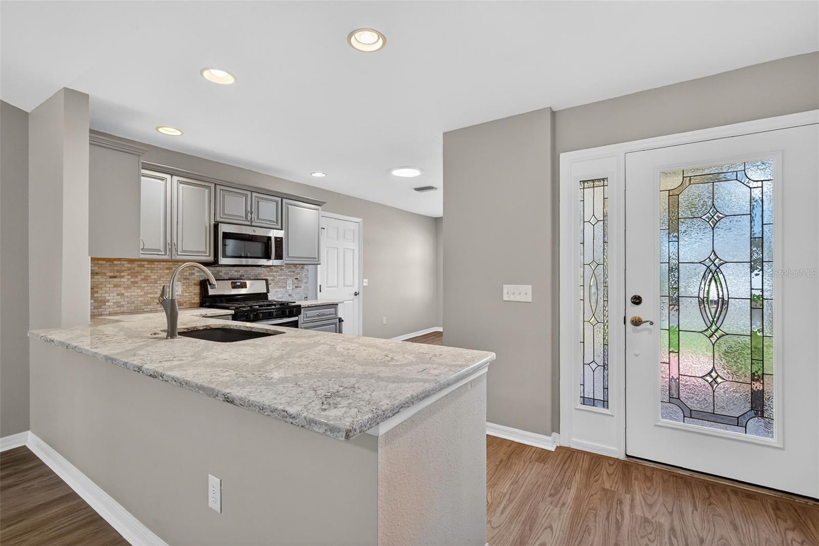 17559 SE 81ST PARNASSUS CT, THE VILLAGES, FL — photo 9