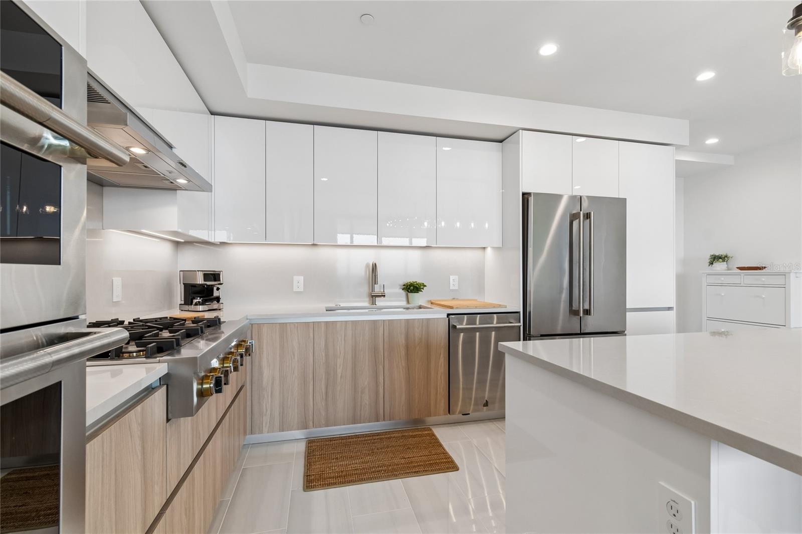 400 CENTRAL AVE #2102, ST PETERSBURG, FL — photo 25