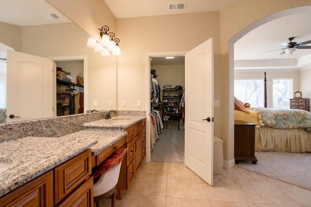 15950 SPLENDID OAKS LN, TAVARES, FL — photo 37