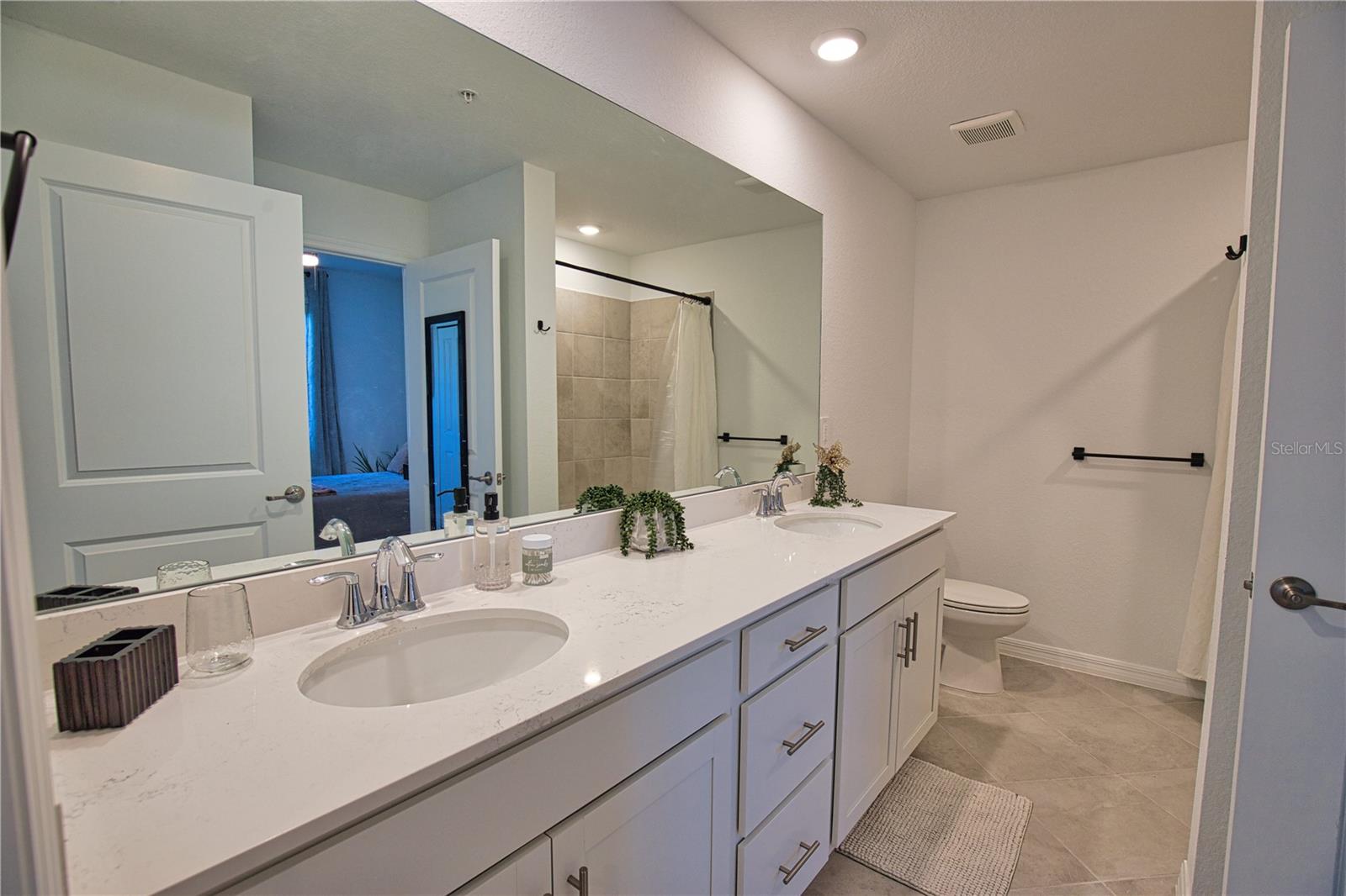 17560 OPAL SAND DR #108, VENICE, FL — photo 32