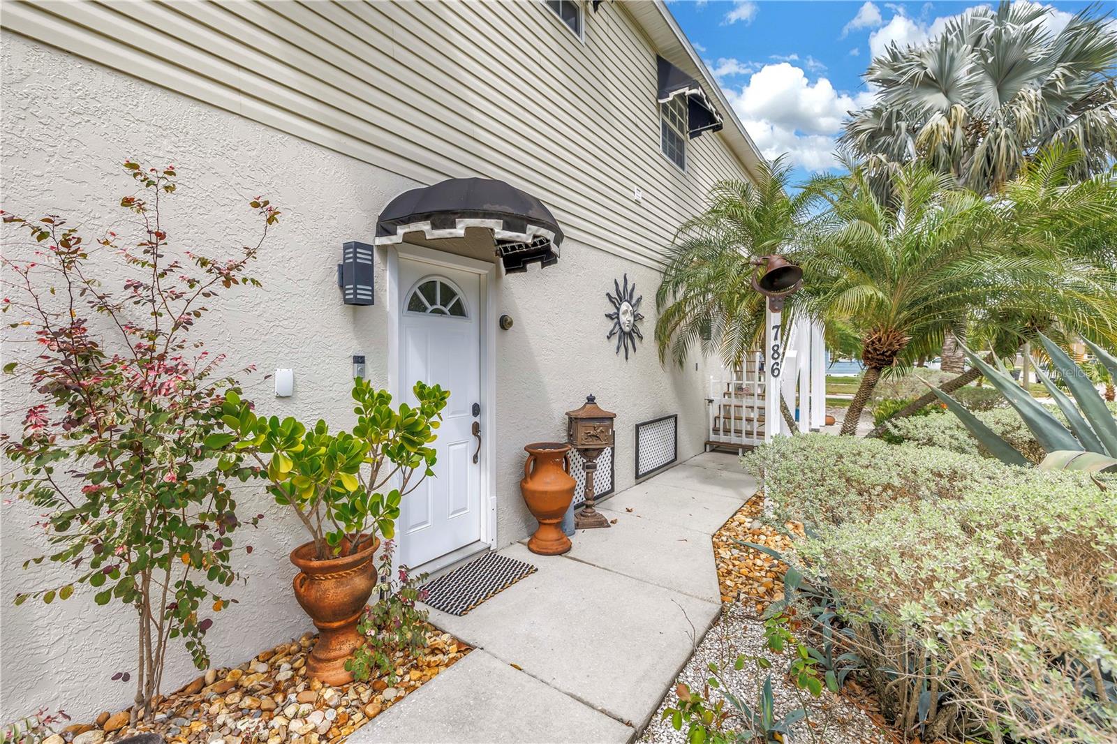 786 59TH AVE NE, ST PETERSBURG, FL — photo 6