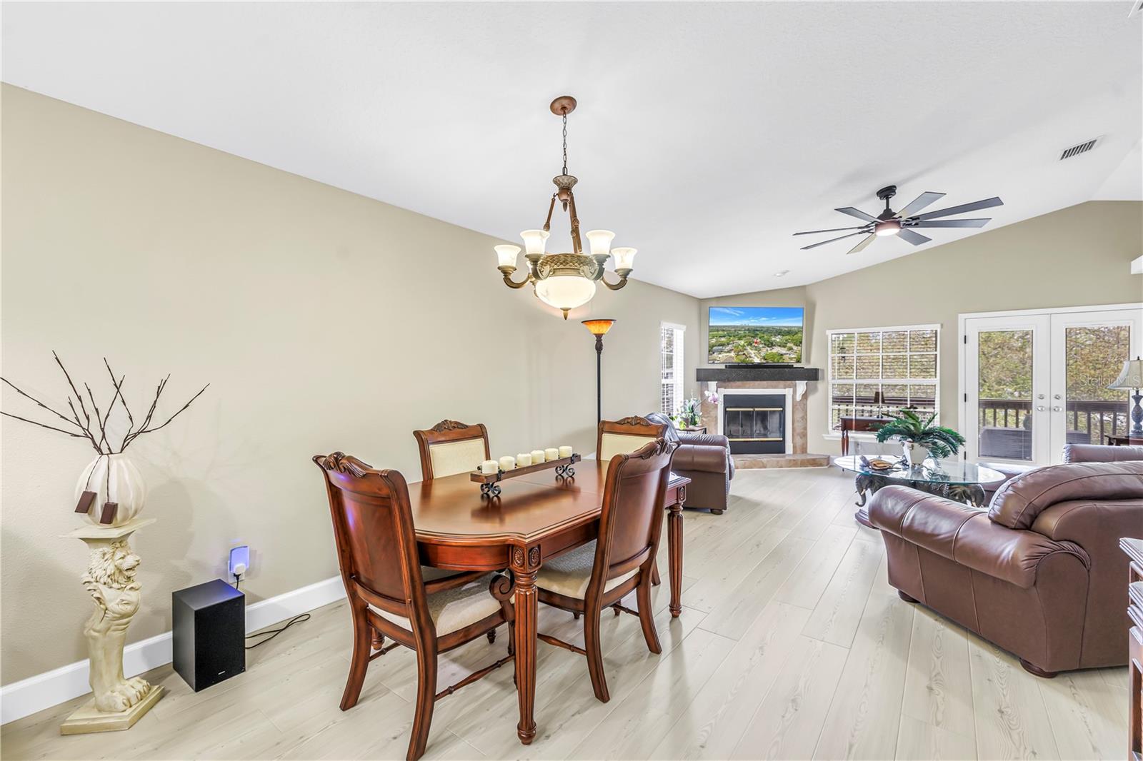 786 59TH AVE NE, ST PETERSBURG, FL — photo 28