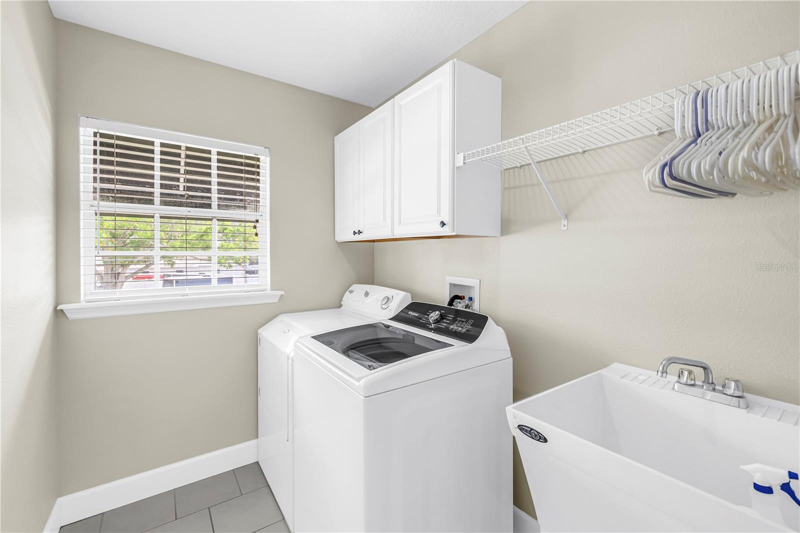 786 59TH AVE NE, ST PETERSBURG, FL — photo 41