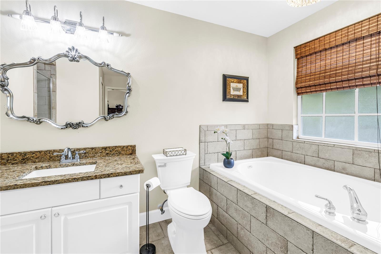 786 59TH AVE NE, ST PETERSBURG, FL — photo 46