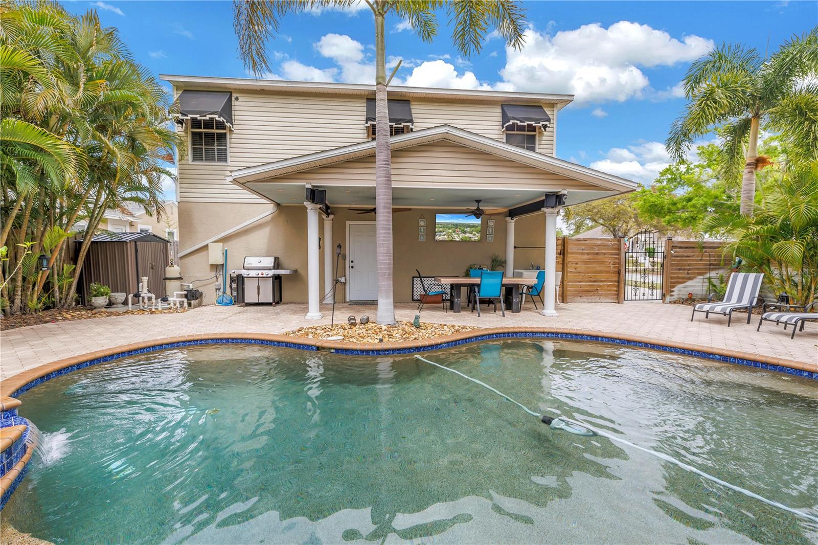 786 59TH AVE NE, ST PETERSBURG, FL — photo 51
