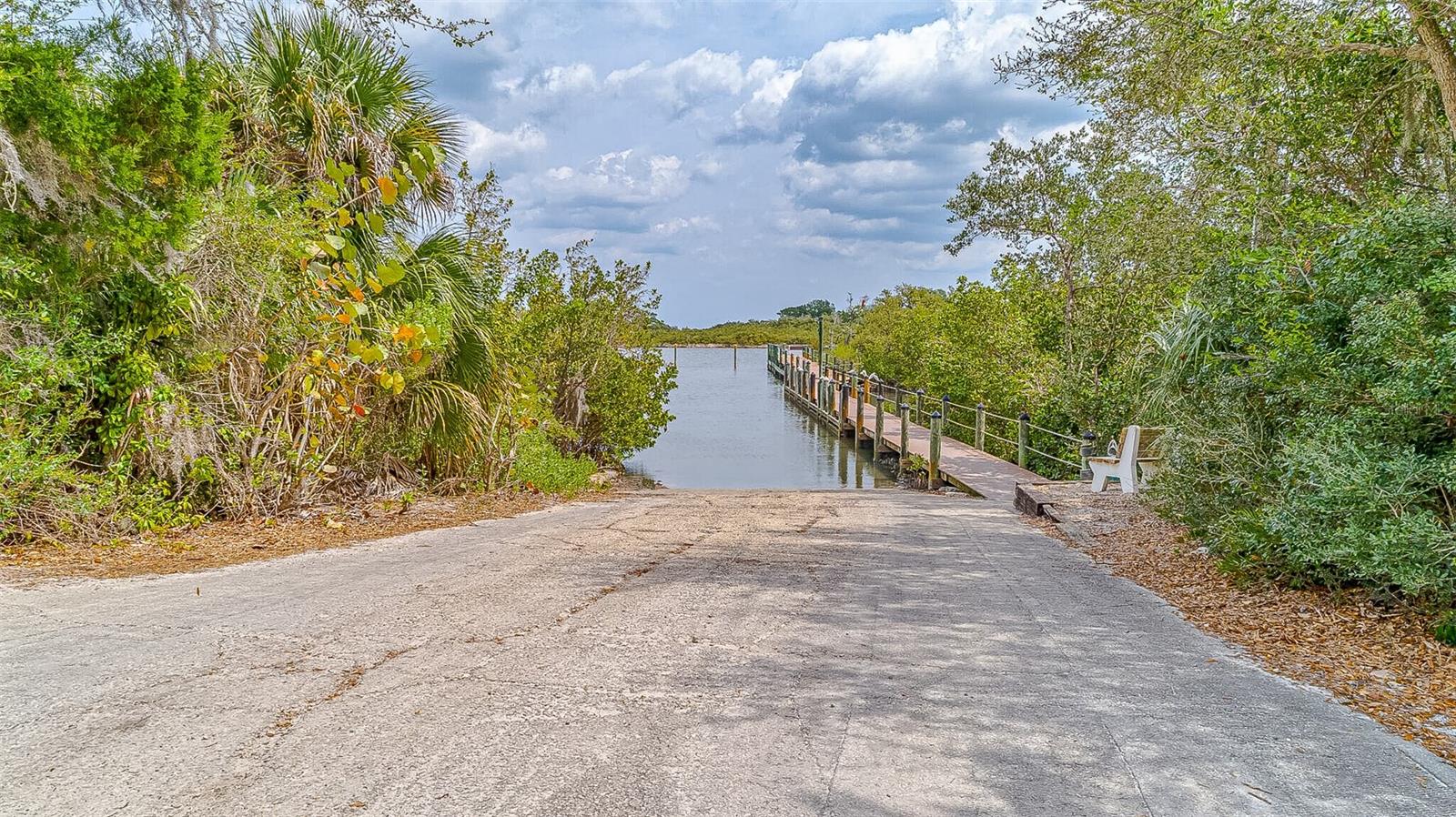 217 SCHOONER AVE, EDGEWATER, FL — photo 31