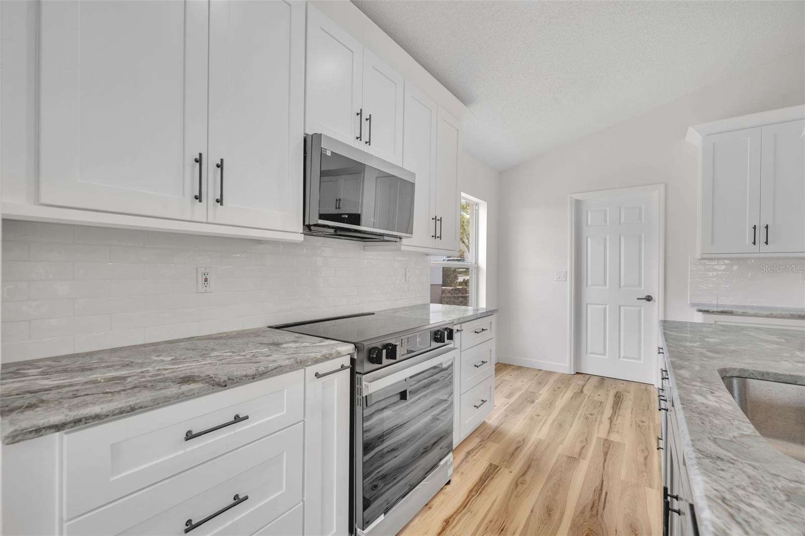 3635 KINGSWOOD CT, CLERMONT, FL — photo 30