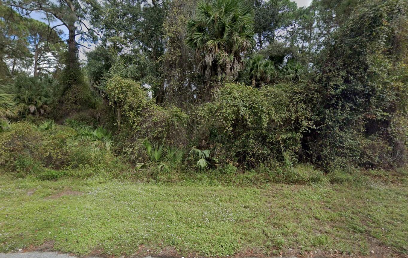 387 MILTON ST, PORT CHARLOTTE, FL — photo 2