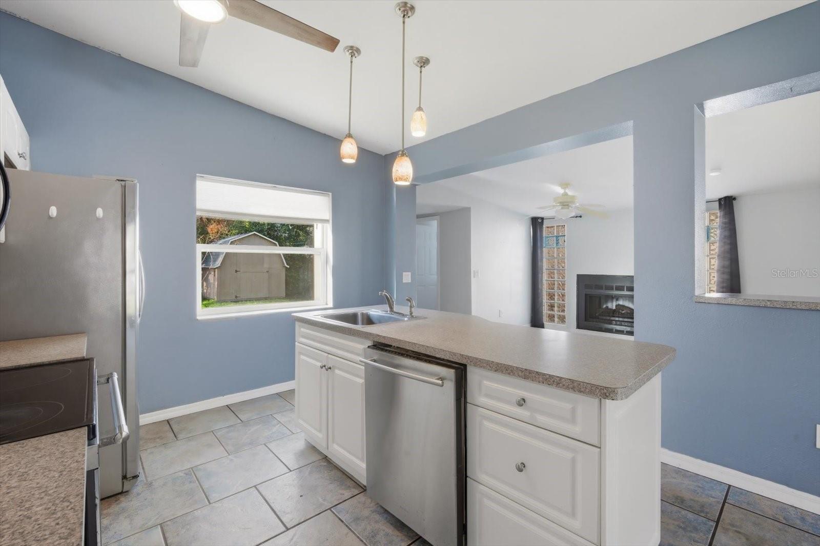 1949 PINEHURST DR, CLEARWATER, FL — photo 12