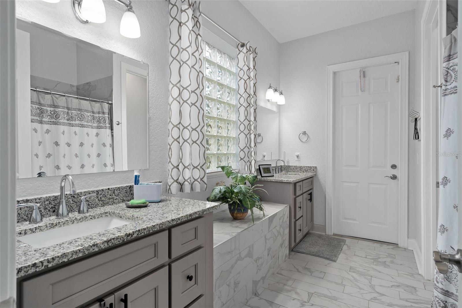 9057 BALMORAL MEWS SQ, WINDERMERE, FL — photo 25