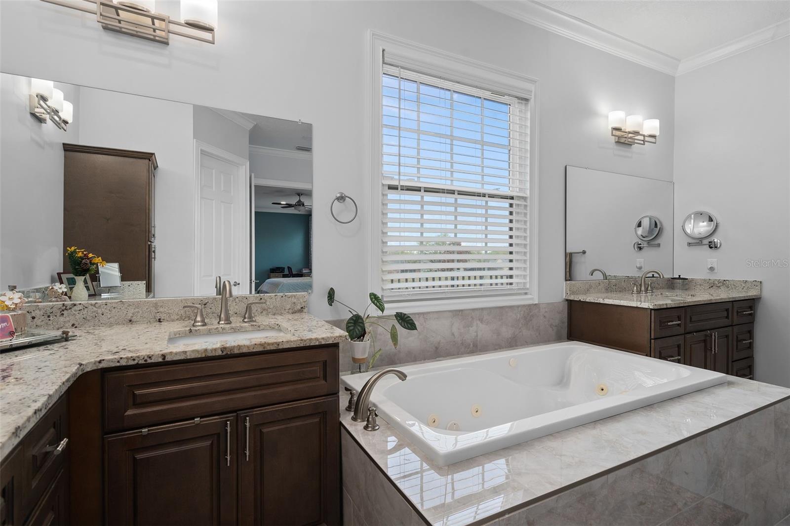 9057 BALMORAL MEWS SQ, WINDERMERE, FL — photo 32