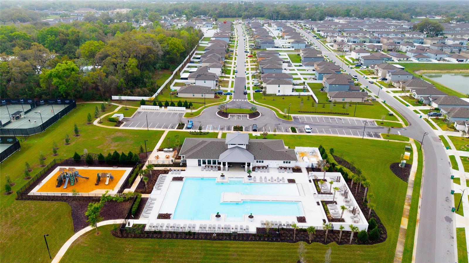 6300 BEVERLY HILLS DR, ZEPHYRHILLS, FL — photo 52