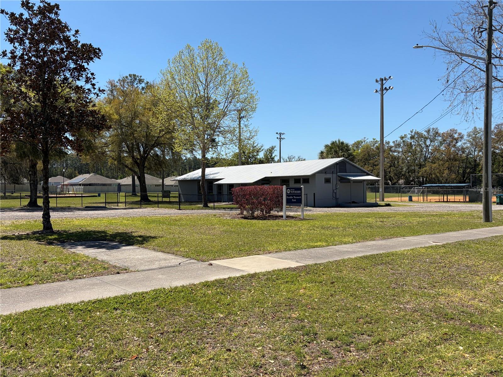 300blk NW 245TH TER, NEWBERRY, FL — photo 10