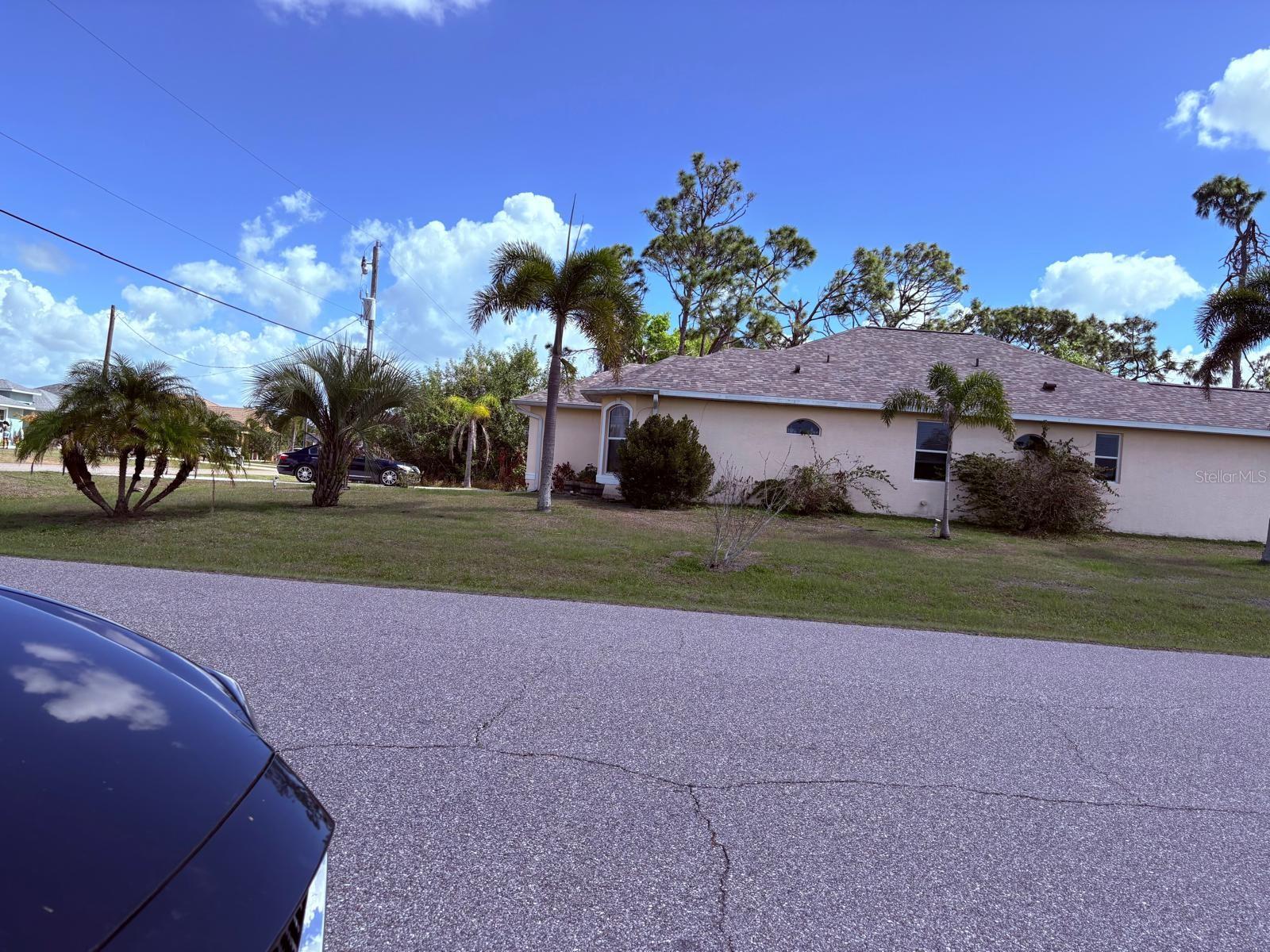196 LINDA LEE DR, ROTONDA WEST, FL — photo 2