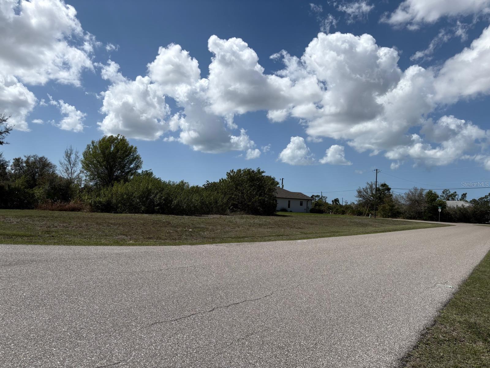 196 LINDA LEE DR, ROTONDA WEST, FL — photo 6