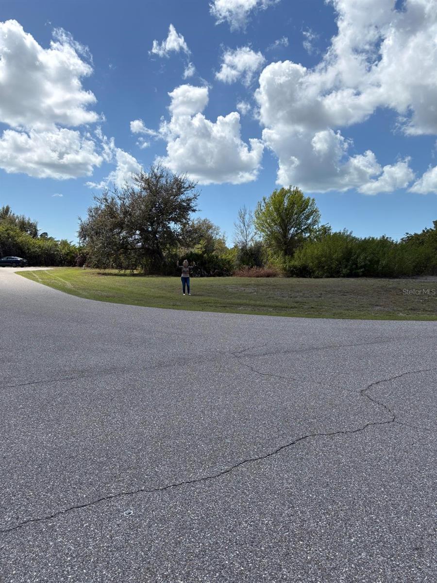 196 LINDA LEE DR, ROTONDA WEST, FL — photo 9