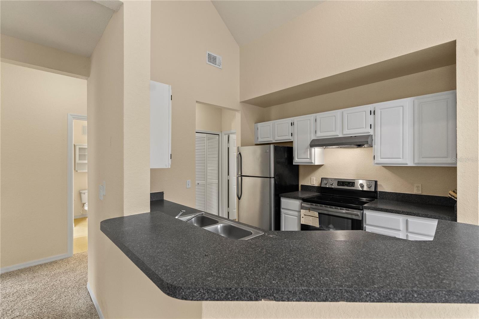 6021 WESTGATE DR #823, ORLANDO, FL — photo 8