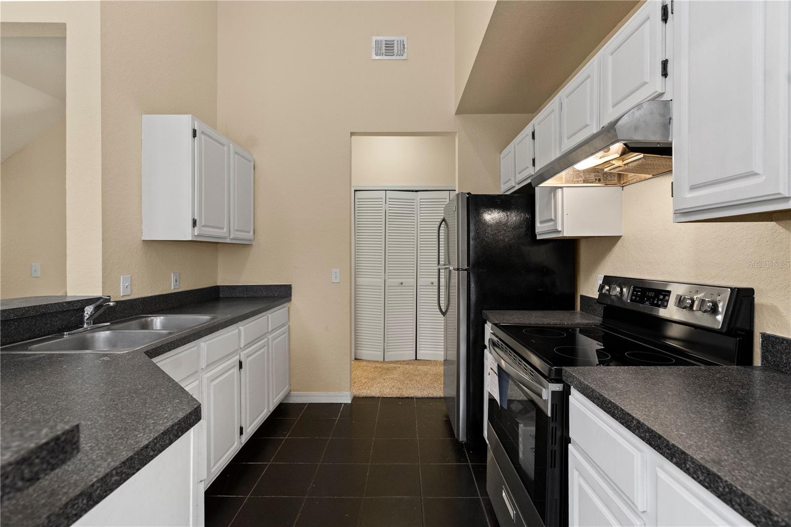 6021 WESTGATE DR #823, ORLANDO, FL — photo 10