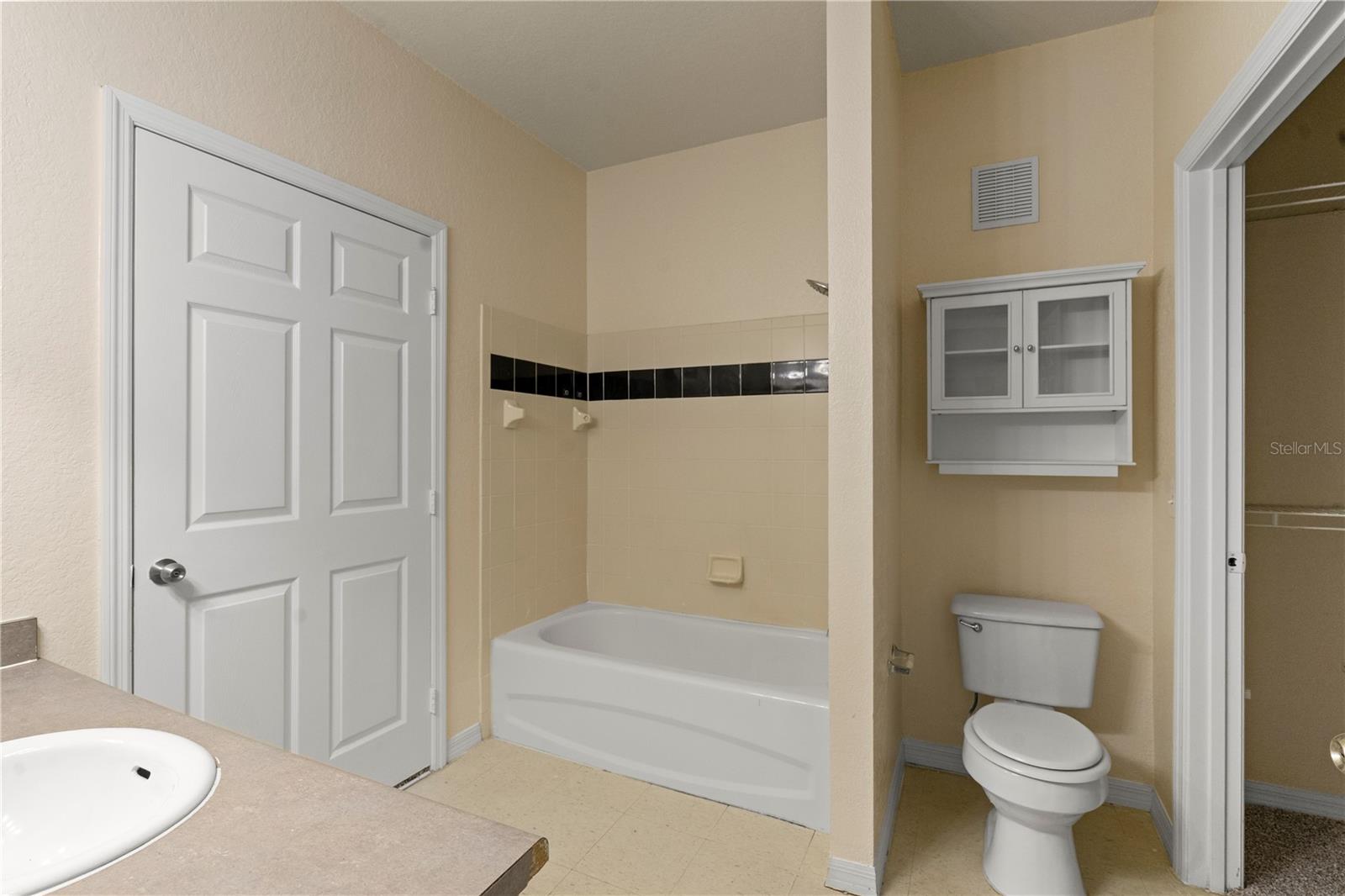 6021 WESTGATE DR #823, ORLANDO, FL — photo 17