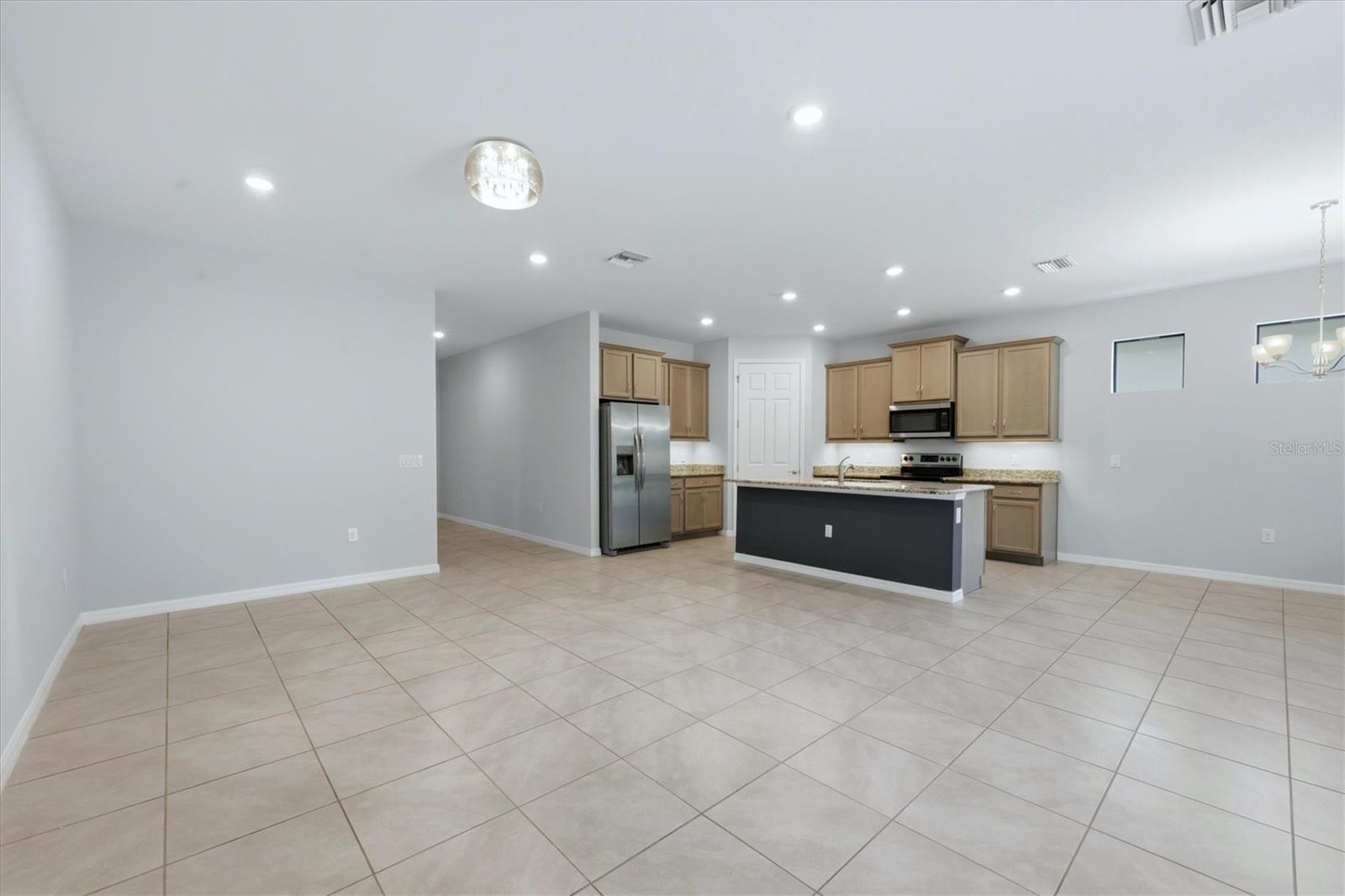 12031 LOVEGRASS ST, VENICE, FL — photo 12
