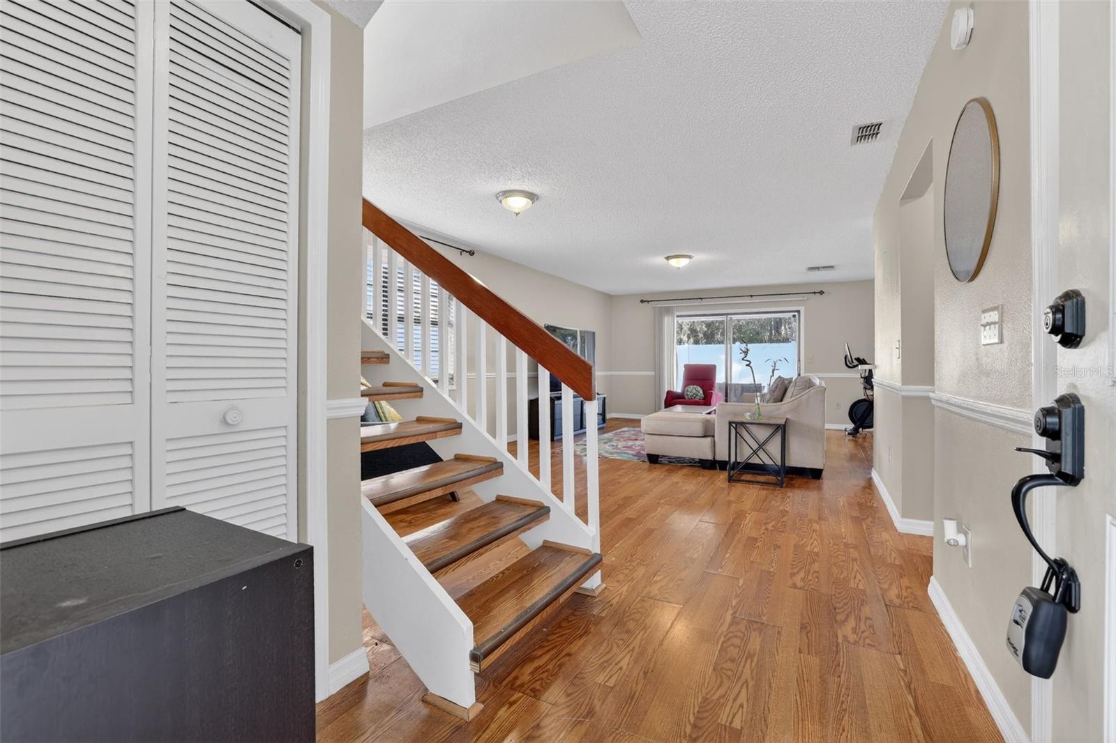 5215 CORVETTE DR, TAMPA, FL — photo 2