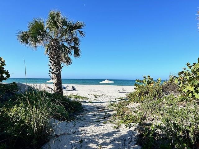 1095 GULF OF MEXICO DR #104, LONGBOAT KEY, FL — photo 30