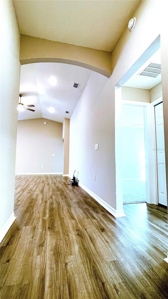 1387 MOUNTAIN FLOWER LN, DAVENPORT, FL — photo 2