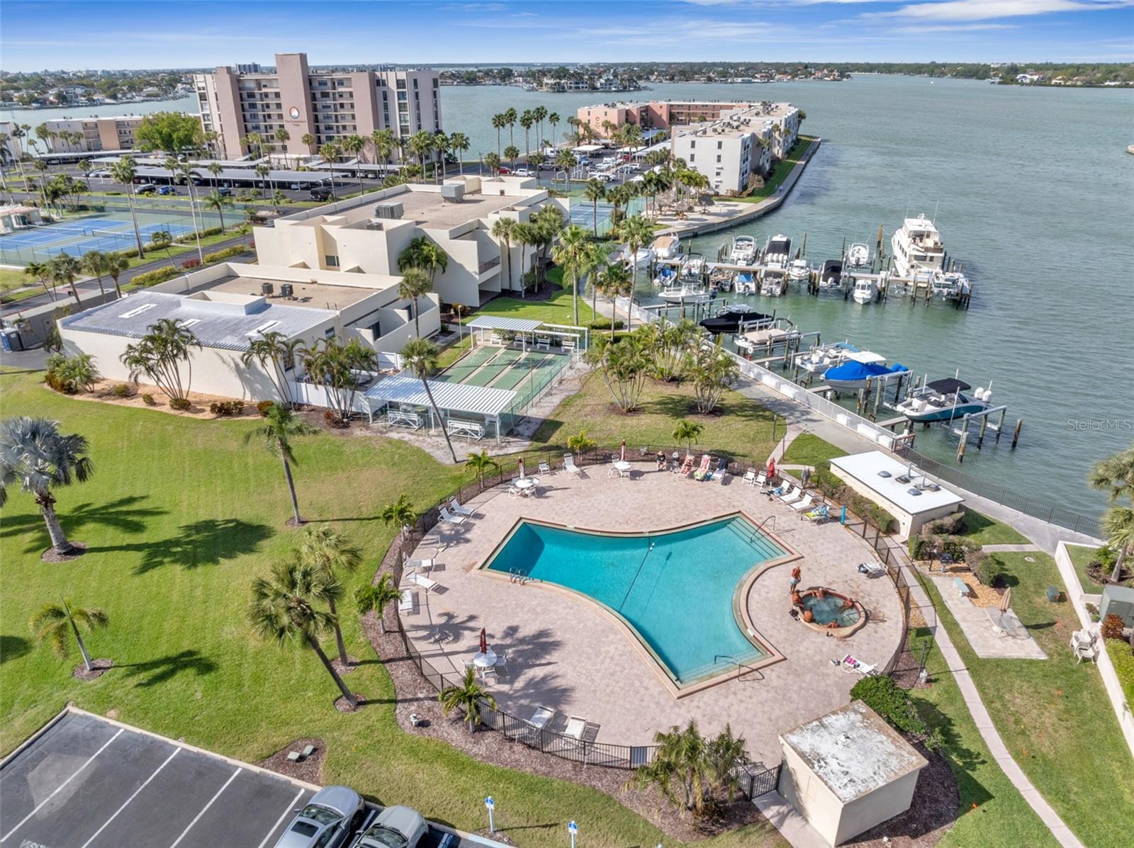 7405 BAY ISLAND DR S #121, SOUTH PASADENA, FL — photo 27